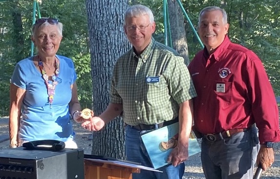 Lion Ginnie Orndorff